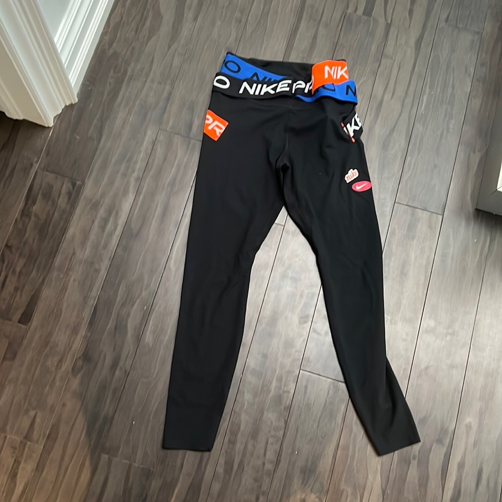 Nike leggings